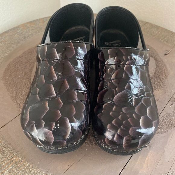 Dansko Snakeskin Patterned Professional Heeled Clogs EU 42 11.5/12 Black Work - Picture 2 of 7